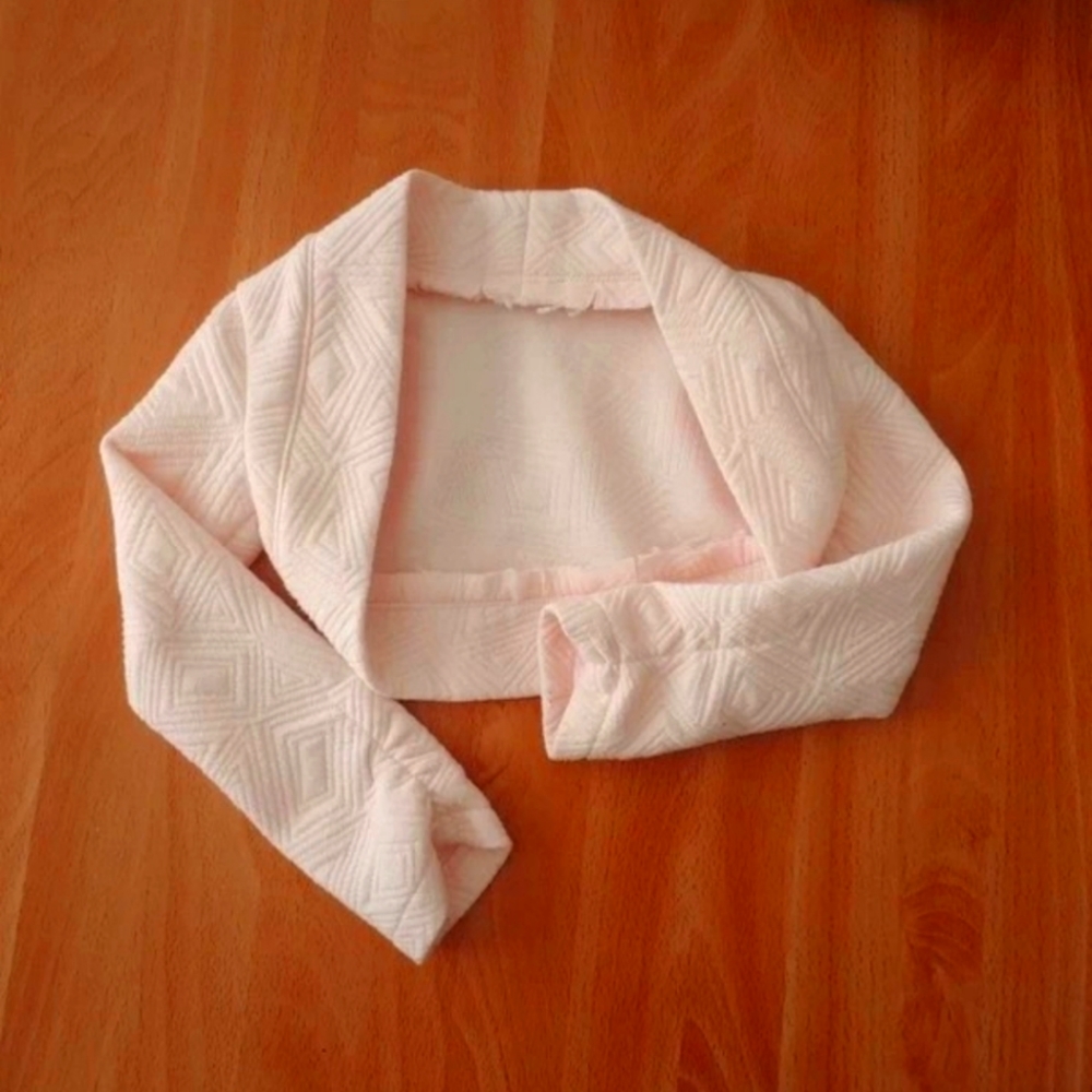 Half cardigan